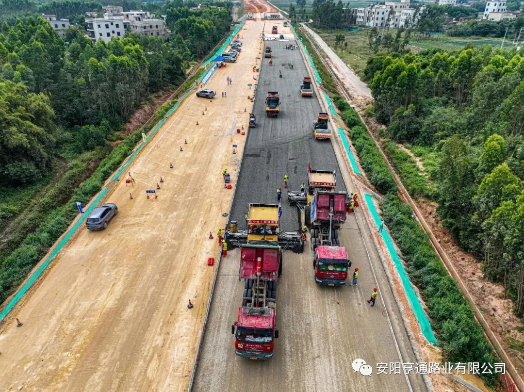 【省重 點項目】3D技術“打印”高速公路，南三島大橋項目進入路面工程施工階段